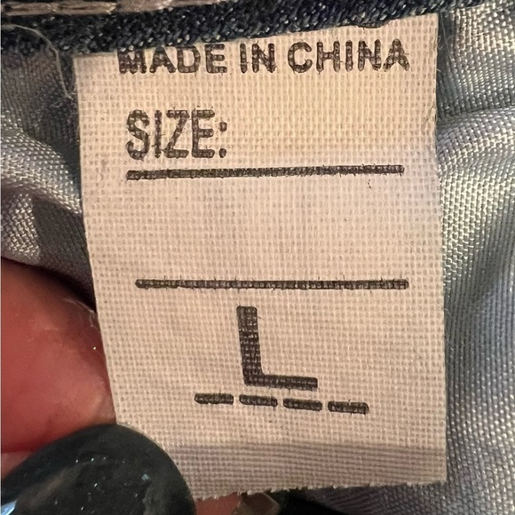 Blue Embroidered Decor Flared Jeans Size Large - Picture 6 of 6